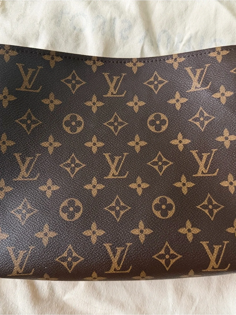 Louis Vuitton Monogram Canvas Toiletry 26 Pouch.